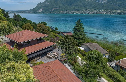 Sevrier House | Exceptional Hollywood Villa on the Shores of Lake Annecy