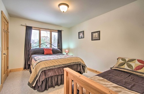 Rome House | Exceptional Home with Deck about 3 Miles to Sand Valley