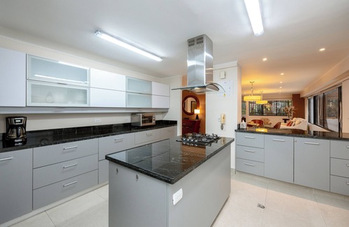 Las Lomas I Apartment | Exceptional, homey and large 3BR house close to Provenza
