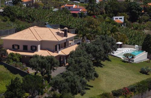 Estreito da Calheta Villa | Exceptional luxury villa in Madeira Bellissima