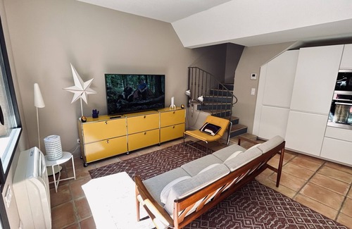 Hyeres City Centre House | Exceptional mini luxury villa in the Manège Godillot, a classified historic site
