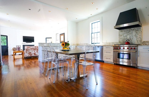 Narragansett Pier House | EXCEPTIONAL Narragansett Pier Historic Home
