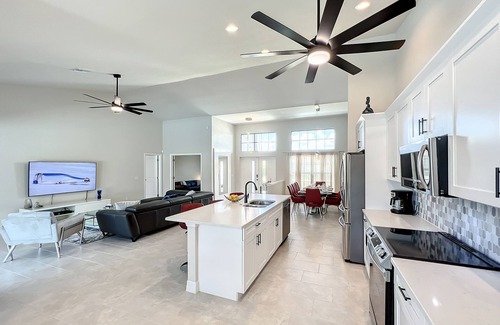 Trafalgar House | Exceptional New Villa Hidden Pearl