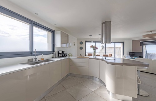 Le Conquet House | Exceptional sea view, heated indoor pool, spa, sauna.