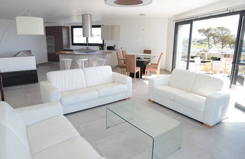 Le Conquet House | Exceptional sea view, heated indoor pool, spa, sauna.