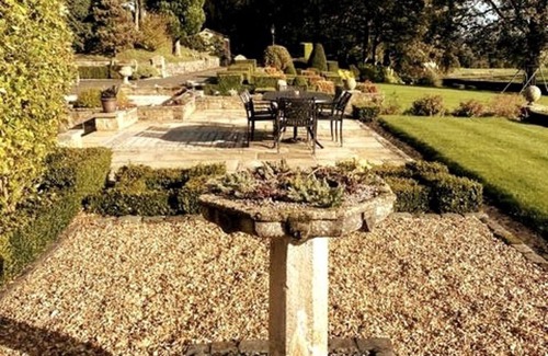 Skipton House | Exceptional Unique 5 Bedroom Manor House