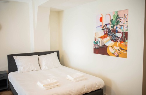 Kop van Zuid Apartment | Excited serviced studio 44m2 -PRH14E-