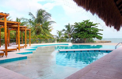 Bocachica House | Exclusiva casa en Baru con piscina y playa privada