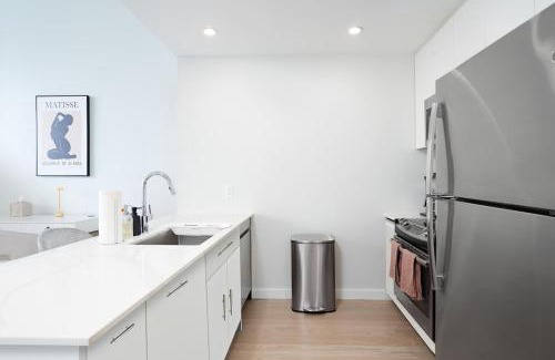 Hoboken Apartment | Exclusive 1BR Apt with NYC View
