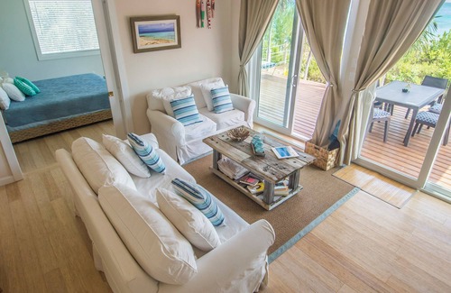 Nassau Villa | Exclusive 2-bedroom Villa at Sandy Toes on Private Island