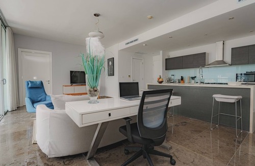 Panama City Apartment | Exclusive and luxury 1BR with balcony in Yoo Panama
