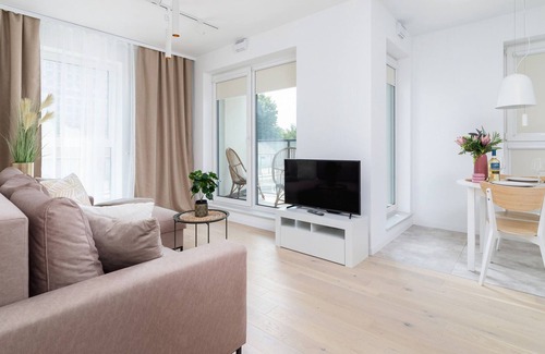 Grzegorzki Apartment | Exclusive Apartment Mogilska by Renters