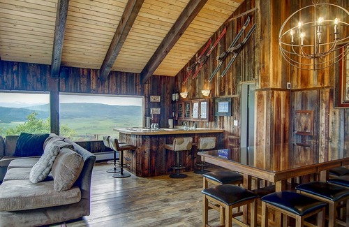 Steamboat Springs House | Exclusive Bella Vista Lodge - Private Grotto Hot Tub, Game Room, Slopeside Ski Storage