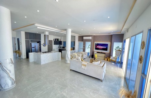 La Boquilla Villa | exclusive beach mansion