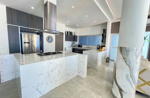 La Boquilla Villa | exclusive beach mansion