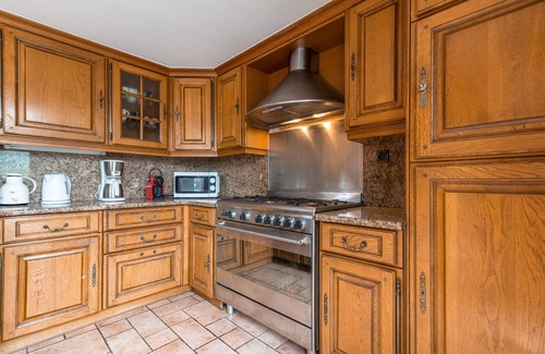 Reberty Ski Chalet | Exclusive Chalet skis