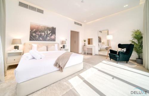 Downtown Dubai Apartment | Exclusive Deal! Luxury 4BR Villa on Al Dana Island by Deluxe Holiday Homes