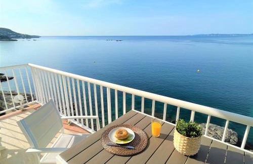 Almadraba-Canyelles Apartment | Exclusive Frontline Promocanyell Roses - Immo Barneda