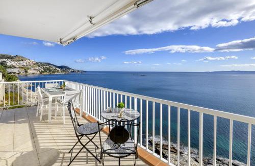 Almadraba-Canyelles Apartment | Exclusive Frontline Promocanyell Roses - Immo Barneda