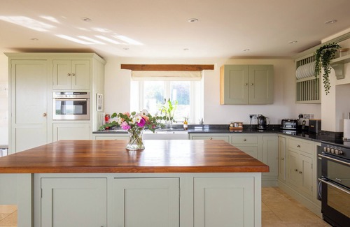 Whichford House | Exclusive hilltop country estate in an area of outstanding natural beauty.