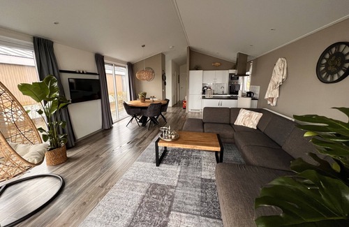 Bovenkarspel House | Exclusive holiday villa * Markermeer Bovenkarspel directly on the Markermeer