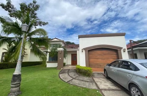 Tambor House | Exclusive house in Tambor golf club/private pool