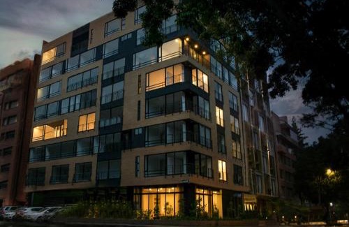 Antiguo Country Apartment | Exclusive Loft 204 with Gorgeous Park View