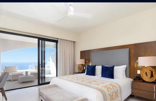 Chula Vista House | Exclusive luxury resort located btwn Tule Beach & Tequila Cove Beach