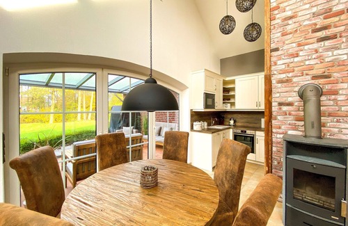 Hage House | Exclusive luxury vacation home right on the water with 5 stars in East Frisian Amb