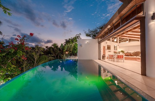 Playacar Fase I Villa | Exclusive Modern and private retreat overlooking the sea and next to Mayan Ruins