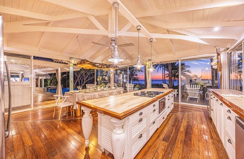 Junquillal Villa | Exclusive Ocean Front Luxurious Villa - Playa Junquillal, Costa Rica