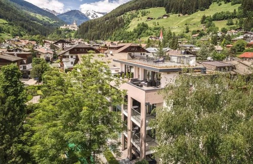 Sand in Taufers Apartment | Exclusive Penthouse Apartment with Mountain View, Terrace, Spa Area & Pool