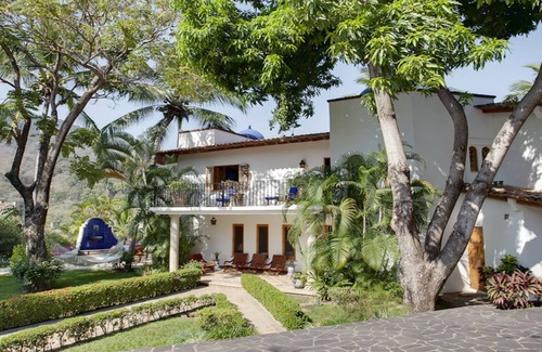 South Shore Hotel Area Villa | Exclusive Private 3 Bedroom Villa with Heated Pool, Hot Tub
