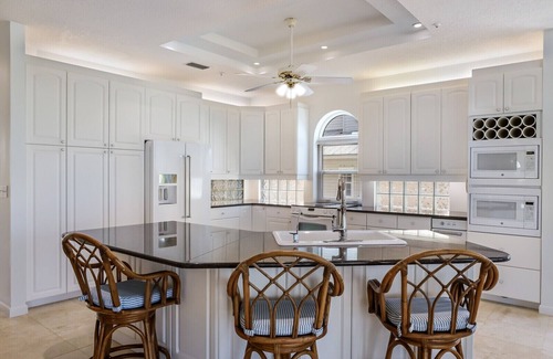 Siesta Key House | Exclusive Private Residence on the Gulf of Mexico, a Premier Vacation Retreat