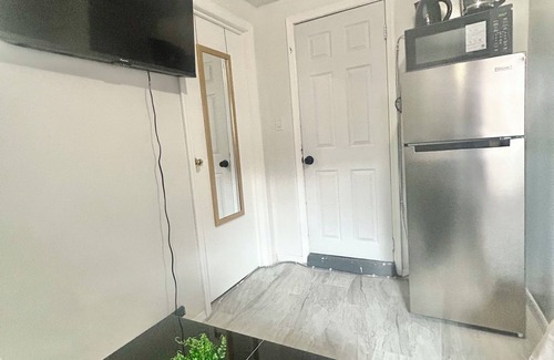 Ironbound District Apartment | Exclusive private room with private bathroom. Private entry.Close to NYC/Airport