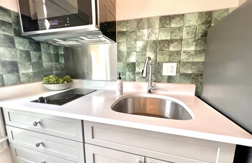 Charleston House | Exclusive, safe, quiet island living Charleston!