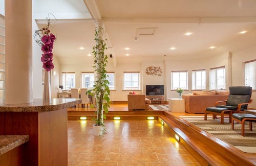 Nottingham City Centre Apartment | Exclusive Stunning Spacious Penthouse In The City