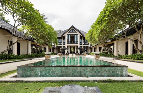 Sukawati Villa | Exclusive & Stylish Ocean View Villa with Private Chef