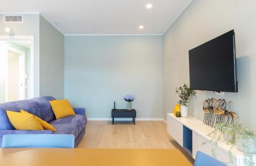 Zona Solari Apartment | Exclusive terrace Garden View - 15 min from Duomo