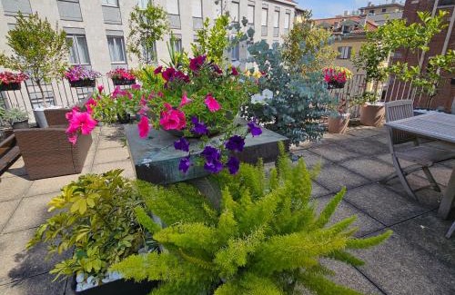 San Babila Apartment | Exclusive top floor 2-bedroom flat