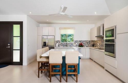 Rio Seco Villa | Exclusive Villa in Mar Vista Community