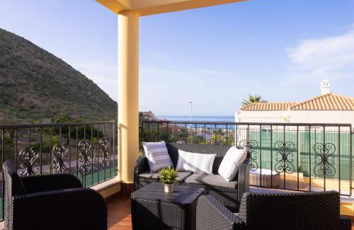 Los Cristianos Apartment | Exclusive villa with private pool 1 kilometer from Los Cristianos Beach