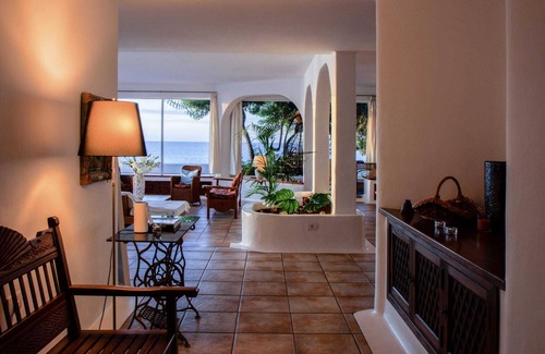Playa Honda Villa | Exclusivity-1st Sea Line