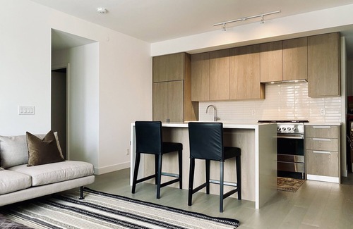Lambton Condo | Executive 2 bed 2 bath condo - Kingsway Crescent