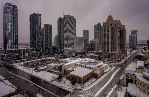 Downtown Mississauga Condo | Executive 2 Bedroom 2 Bath 1 Park Condo Square One|Toronto Airport YYZ 15 Minute