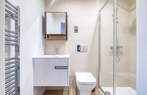 Moseley Apartment | Executive 2 bedroom apartment in Moseley