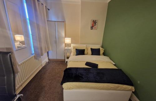 Wallsend House | Executive 2-Bedroom House in Wallsend