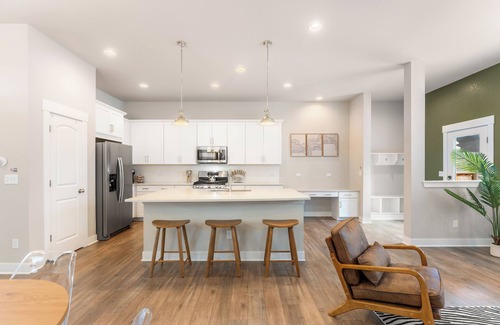 Northfield House | Executive 3BR/DIA + Medical Hub/Central Park