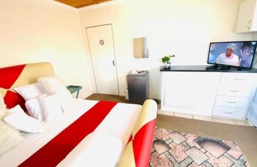 Eikenbosch House | Executive Accommodation Bellville 1