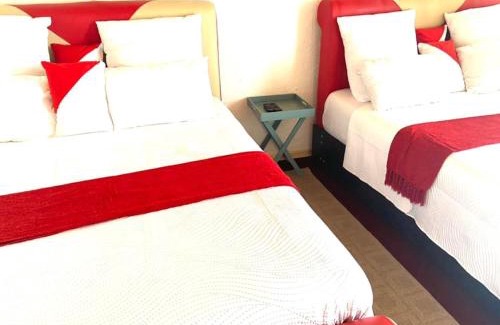 Eikenbosch House | Executive Accommodation Bellville 1